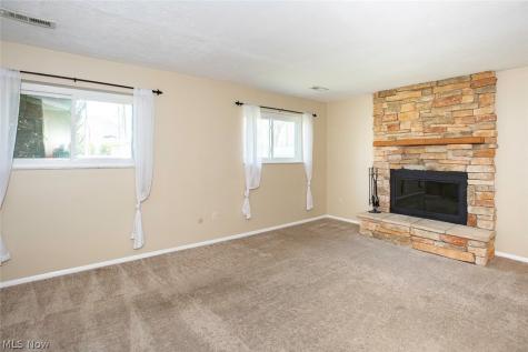 18267 Walnut Drive Strongsville OH 44149