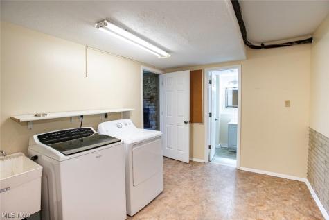 18267 Walnut Drive Strongsville OH 44149