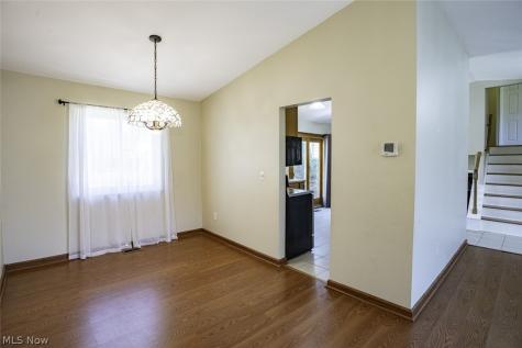 18267 Walnut Drive Strongsville OH 44149