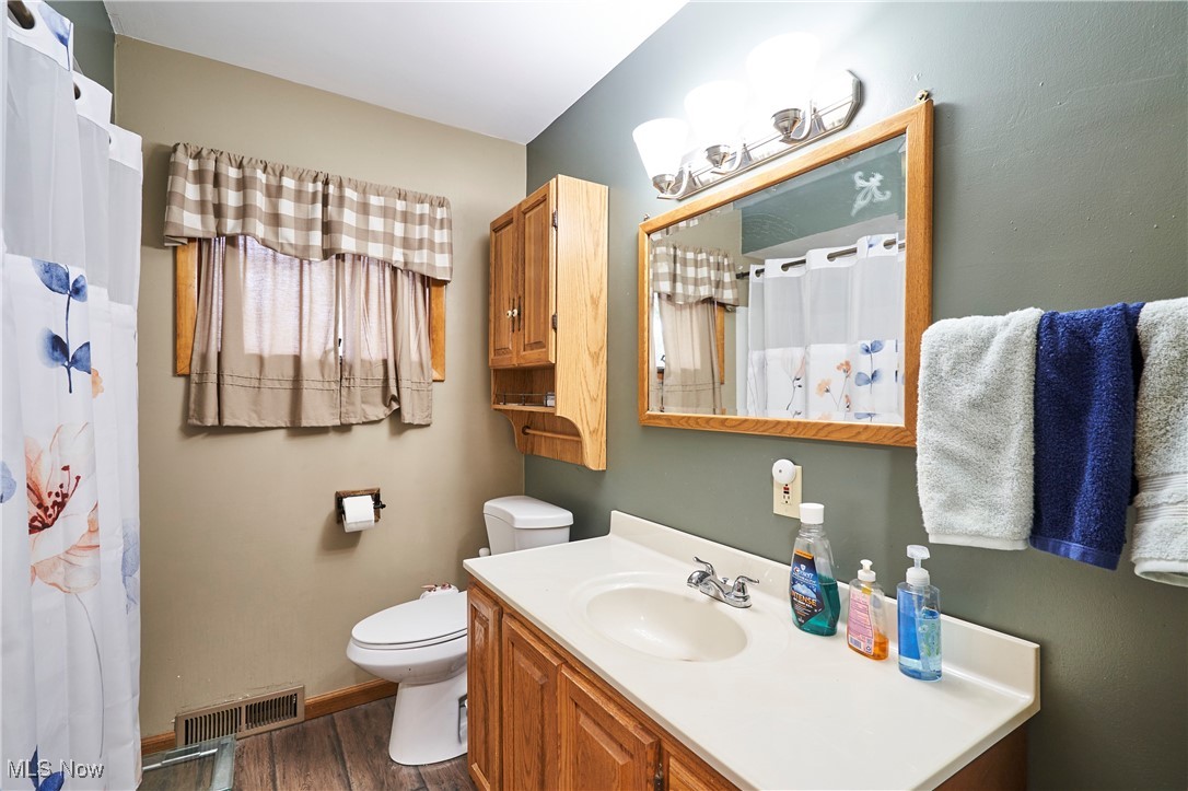 479 Junior Avenue Akron OH 44312