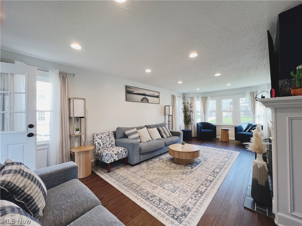 25291 Chatworth Drive Euclid OH 44117
