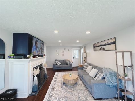 25291 Chatworth Drive Euclid OH 44117