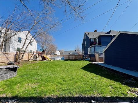25291 Chatworth Drive Euclid OH 44117