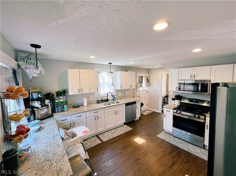 25291 Chatworth Drive Euclid OH 44117