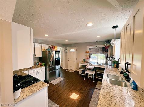 25291 Chatworth Drive Euclid OH 44117