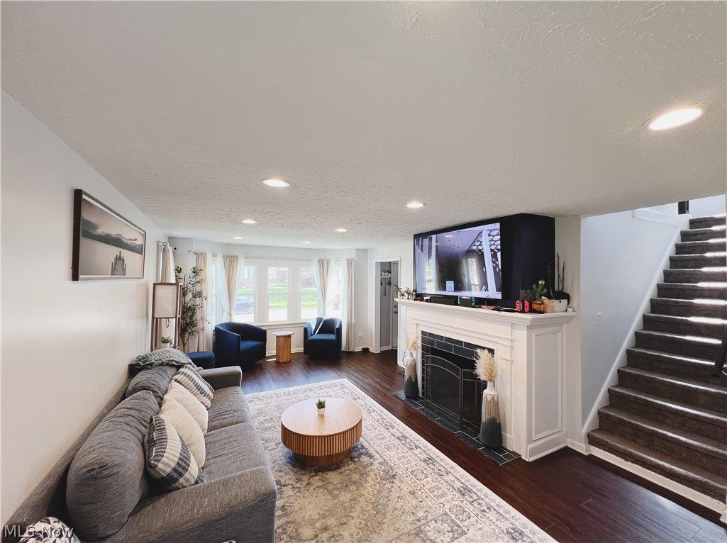 25291 Chatworth Drive Euclid OH 44117