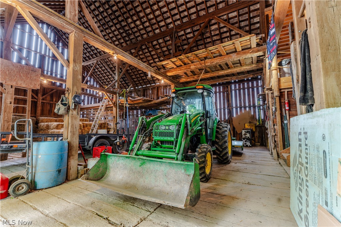 28957 Trail 420 Fresno OH 43824