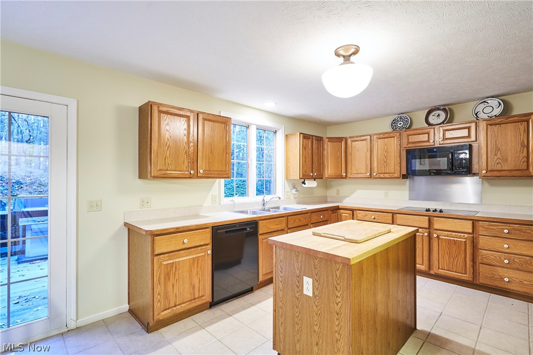 11750 Derbyshire Lane Auburn OH 44023