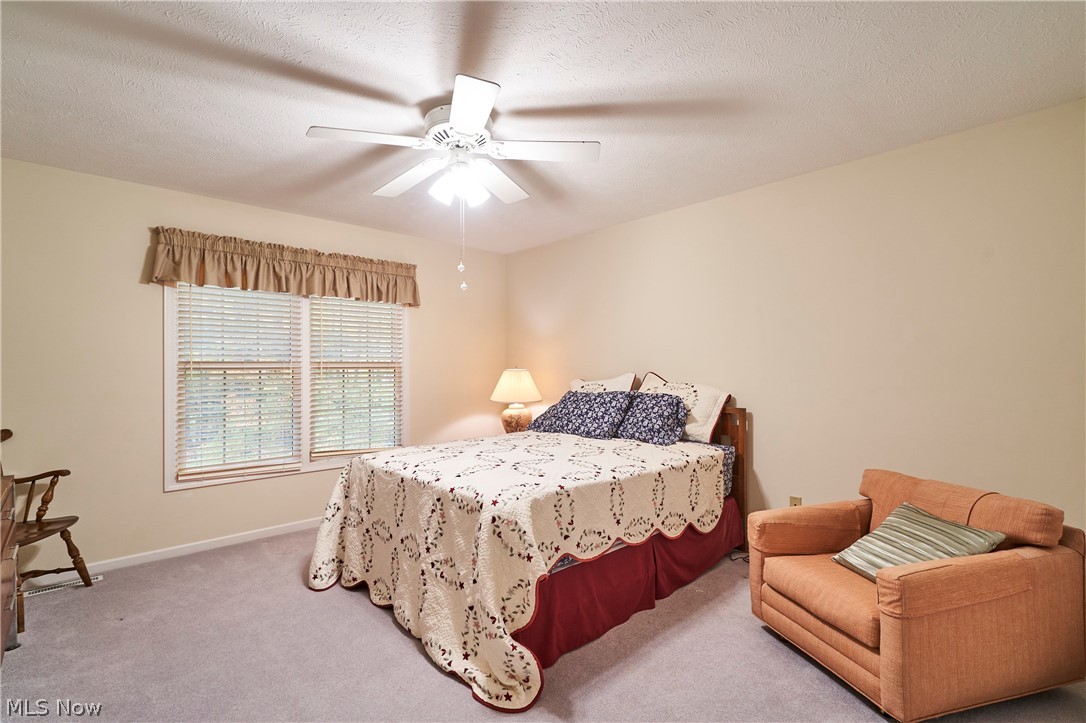 11750 Derbyshire Lane Auburn OH 44023