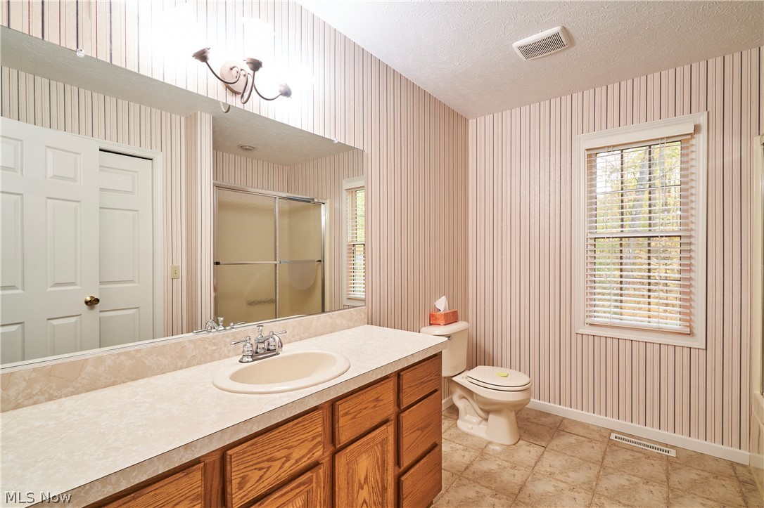 11750 Derbyshire Lane Auburn OH 44023