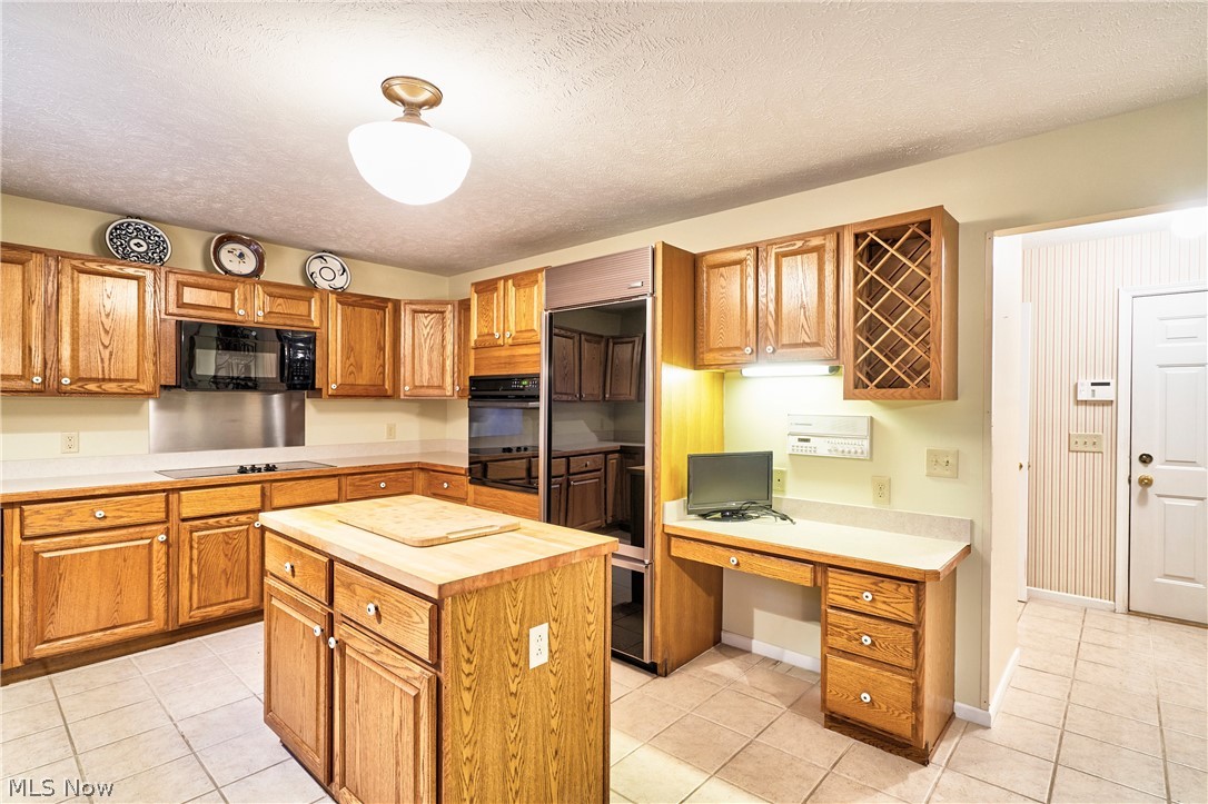 11750 Derbyshire Lane Auburn OH 44023