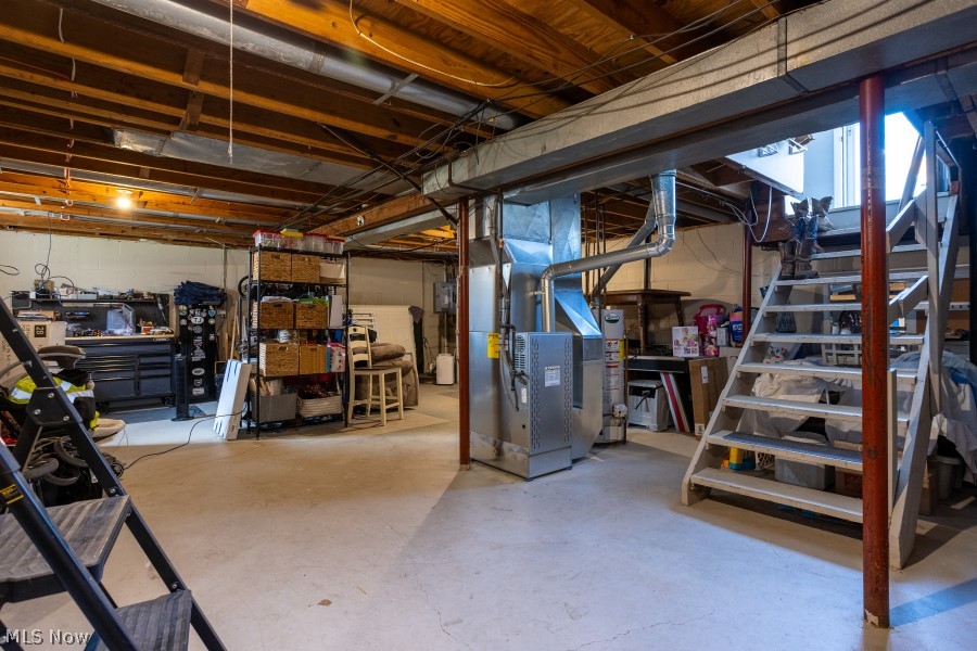 957 Carnegie Avenue Akron OH 44314