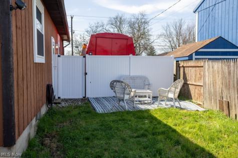 957 Carnegie Avenue Akron OH 44314