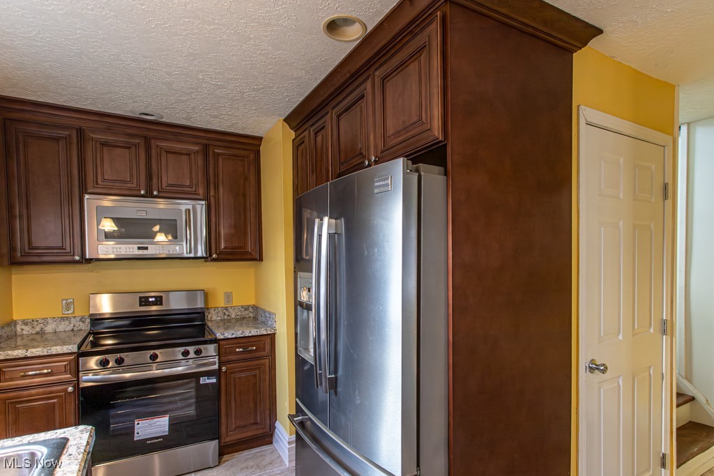 344 Arlington Boulevard Newton Falls OH 44444
