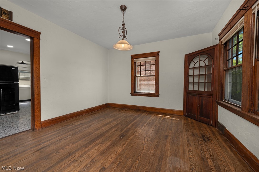 15242 Lake Shore Boulevard Cleveland OH 44110