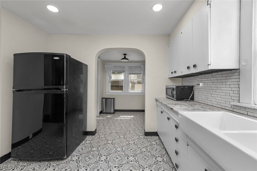 15242 Lake Shore Boulevard Cleveland OH 44110