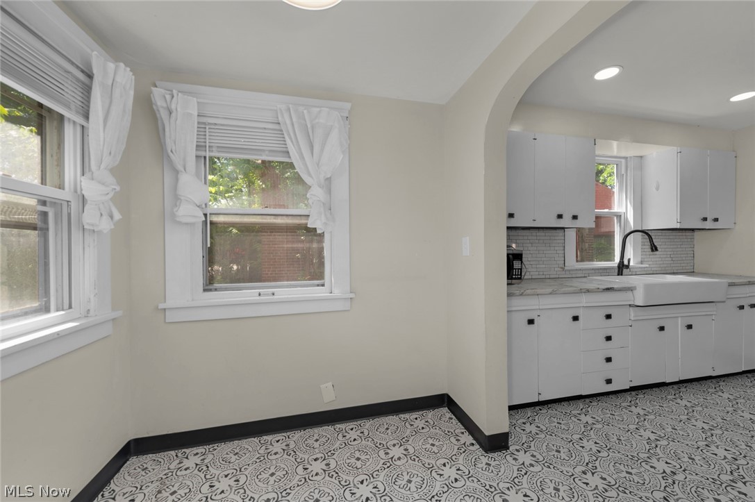 15242 Lake Shore Boulevard Cleveland OH 44110