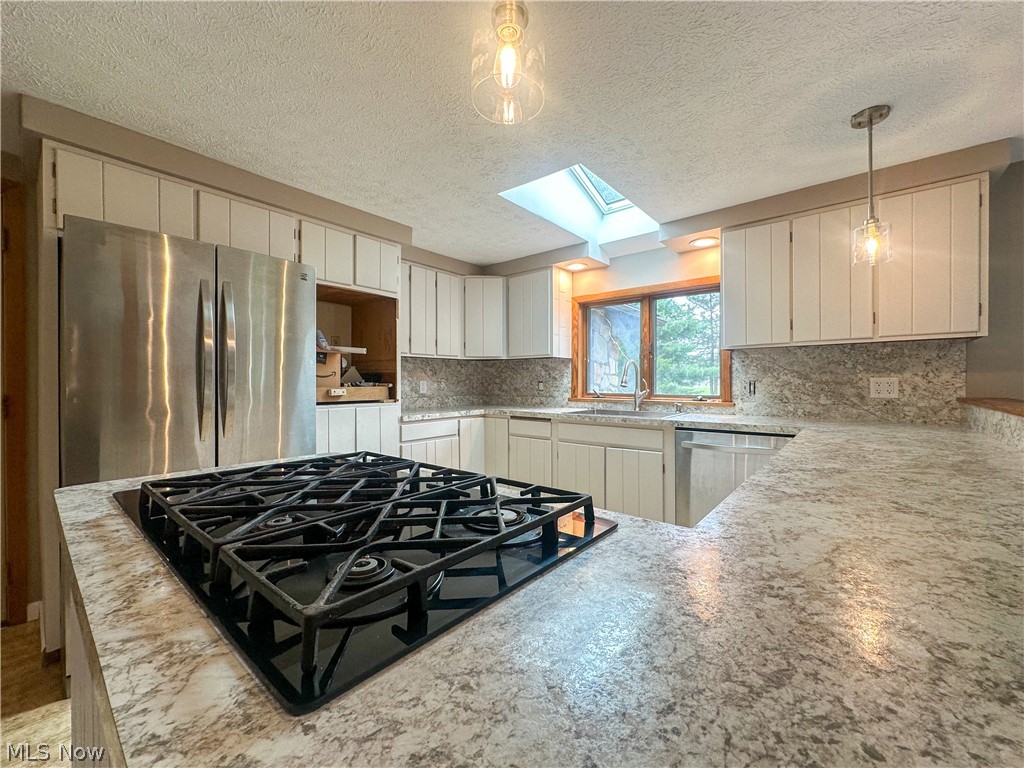 986 Bristol Champion Townline Road NE Bristolville OH 44402
