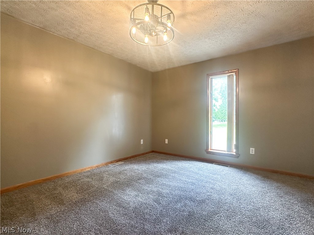 986 Bristol Champion Townline Road NE Bristolville OH 44402
