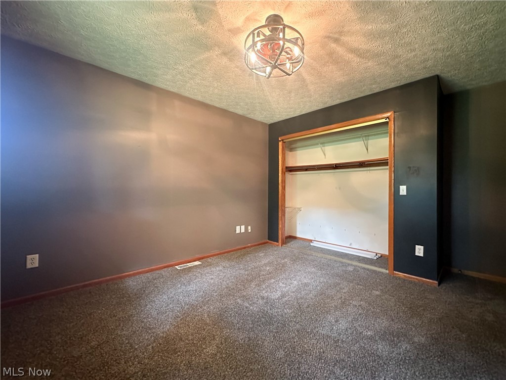 986 Bristol Champion Townline Road NE Bristolville OH 44402