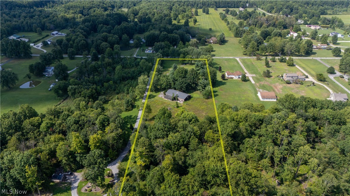 986 Bristol Champion Townline Road NE Bristolville OH 44402