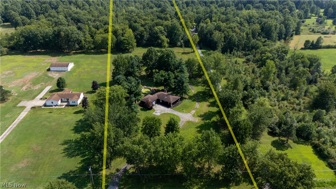 986 Bristol Champion Townline Road NE Bristolville OH 44402