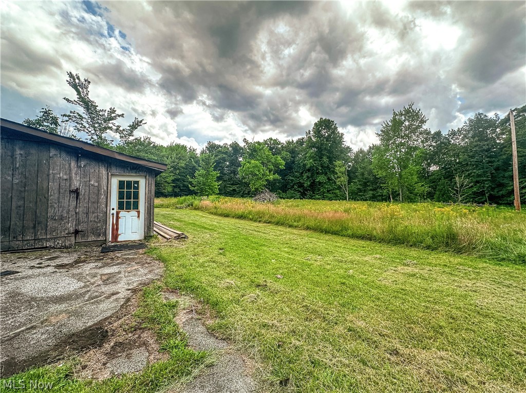 986 Bristol Champion Townline Road NE Bristolville OH 44402