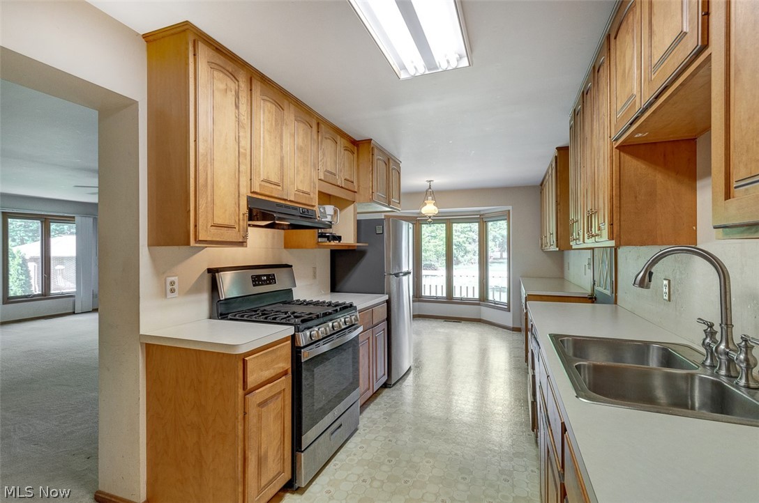 9985 Prospect Road Strongsville OH 44149