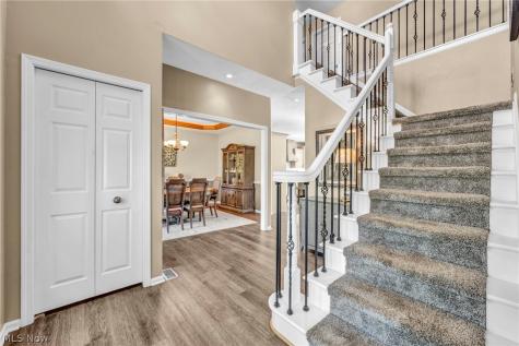 2285 N Bay Drive Willoughby OH 44094