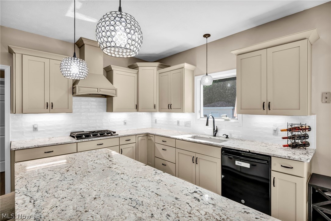2285 N Bay Drive Willoughby OH 44094