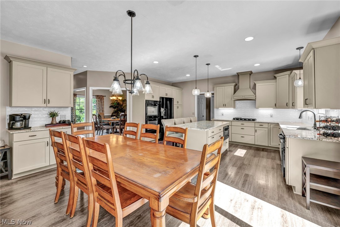 2285 N Bay Drive Willoughby OH 44094