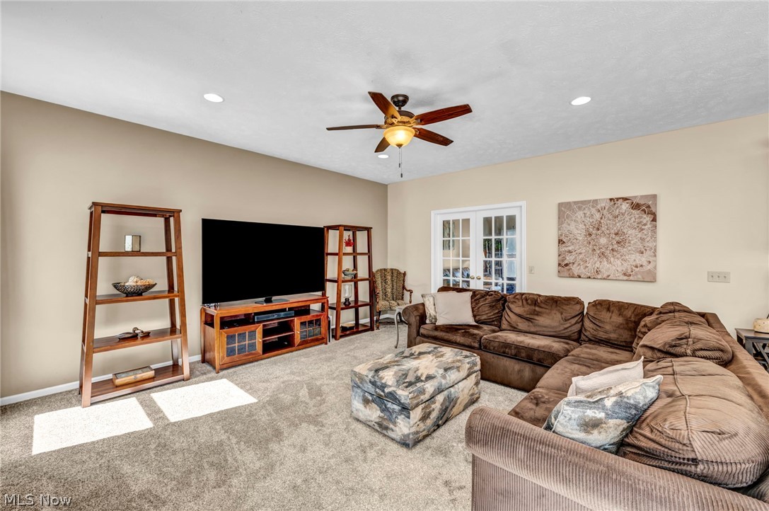 2285 N Bay Drive Willoughby OH 44094