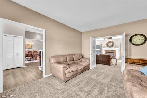 2285 N Bay Drive Willoughby OH 44094