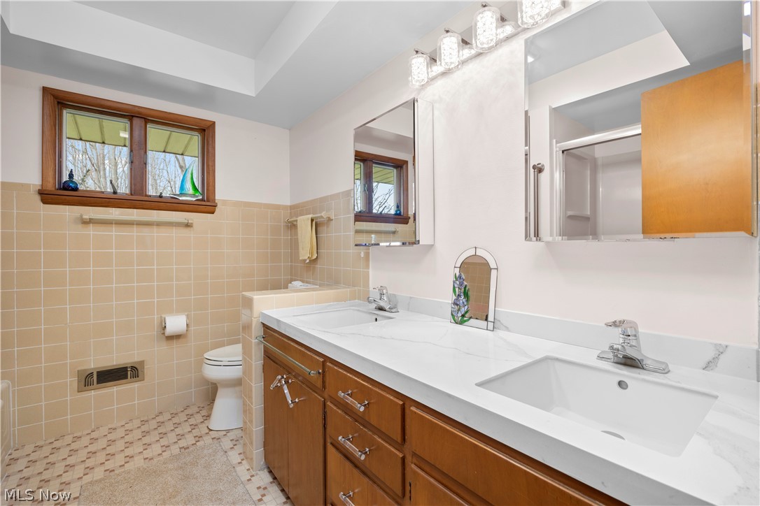 7564 Winding Way Brecksville OH 44141