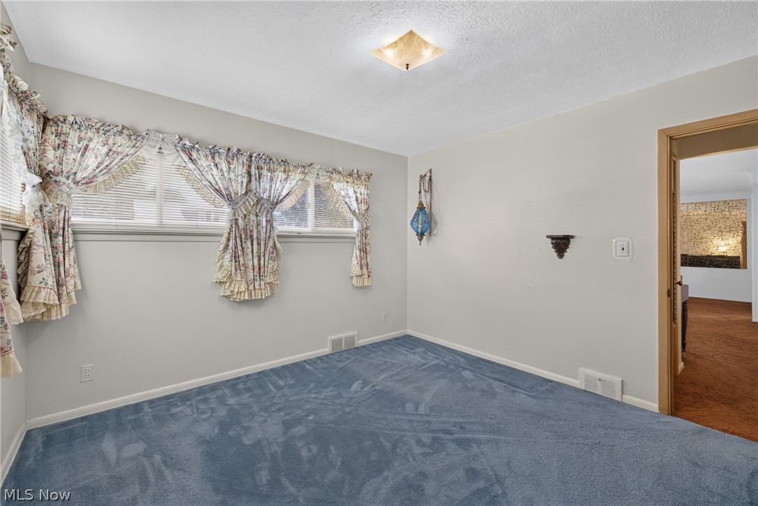 378 High Tee Street Willowick OH 44095