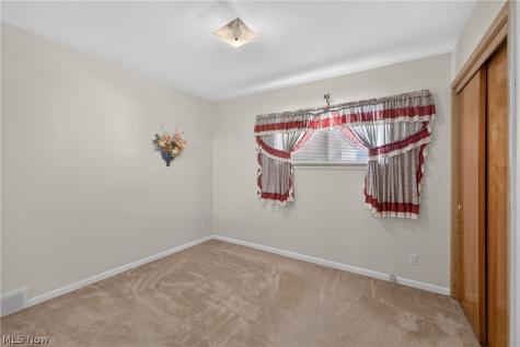 378 High Tee Street Willowick OH 44095