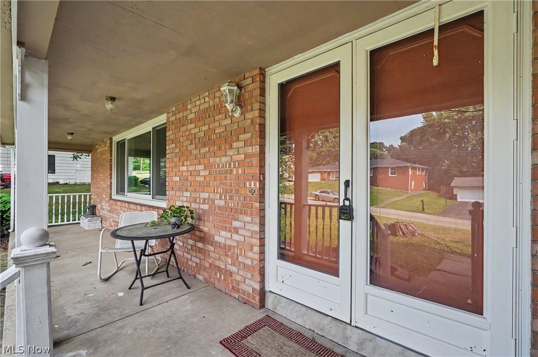 8524 Sleepy Hollow Drive NE Warren OH 44484