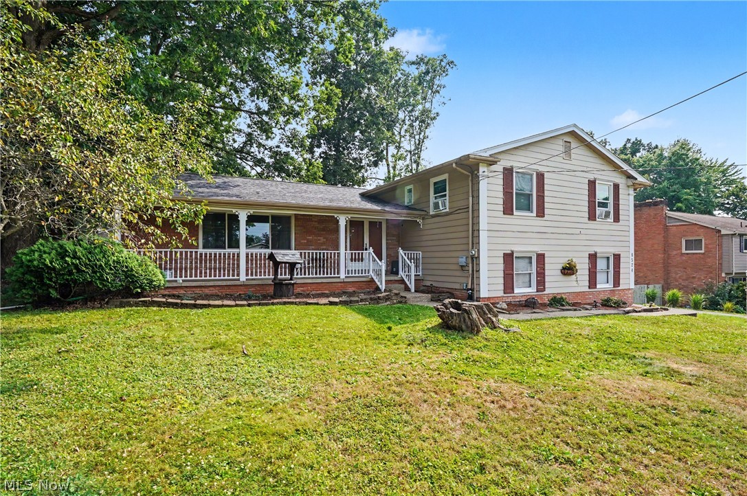 8524 Sleepy Hollow Drive NE Warren OH 44484