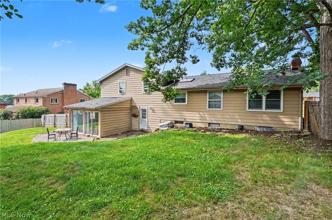 8524 Sleepy Hollow Drive NE Warren OH 44484