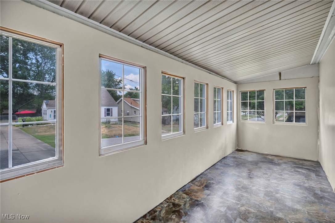364 Rexford Street Akron OH 44314