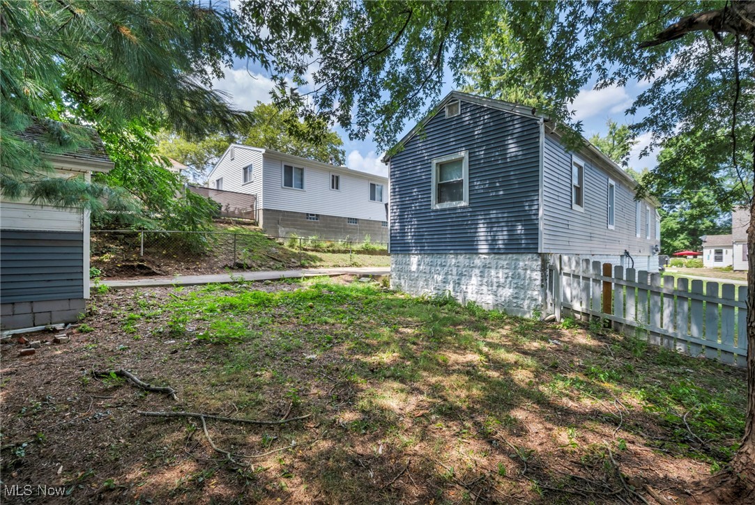 364 Rexford Street Akron OH 44314