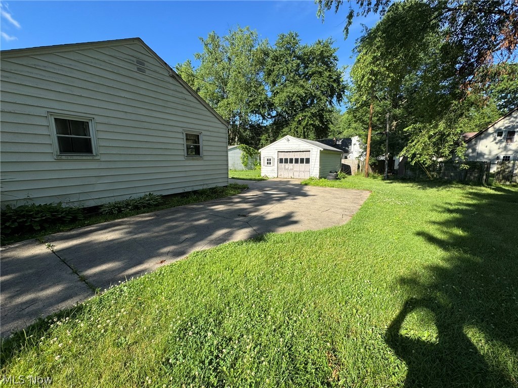766 Valdes Avenue Akron OH 44320