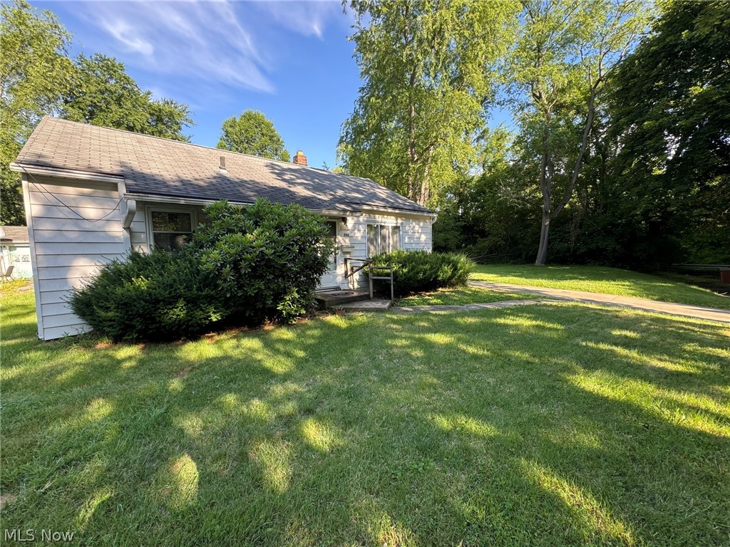 766 Valdes Avenue Akron OH 44320