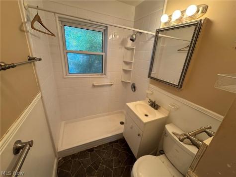766 Valdes Avenue Akron OH 44320