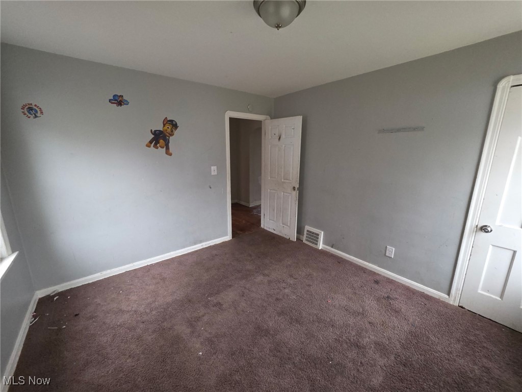3852 Lee Heights Boulevard Cleveland OH 44128