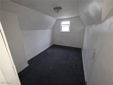 3852 Lee Heights Boulevard Cleveland OH 44128