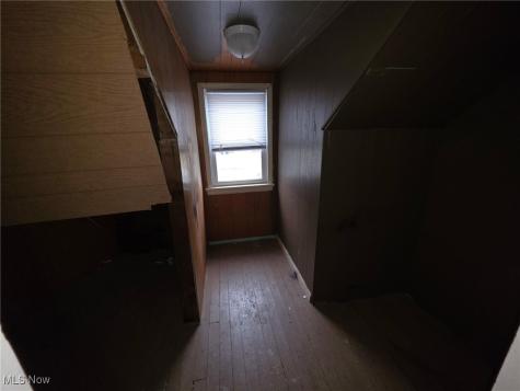 3852 Lee Heights Boulevard Cleveland OH 44128