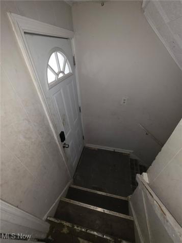 3852 Lee Heights Boulevard Cleveland OH 44128