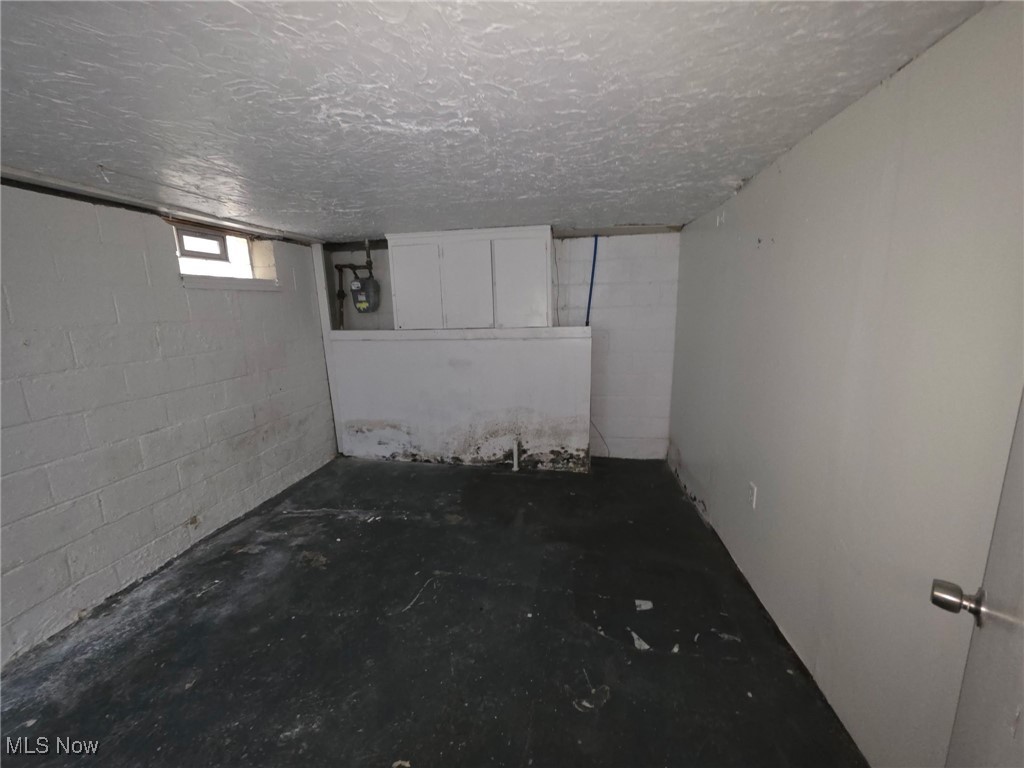 3852 Lee Heights Boulevard Cleveland OH 44128