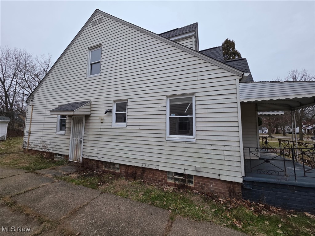 3852 Lee Heights Boulevard Cleveland OH 44128
